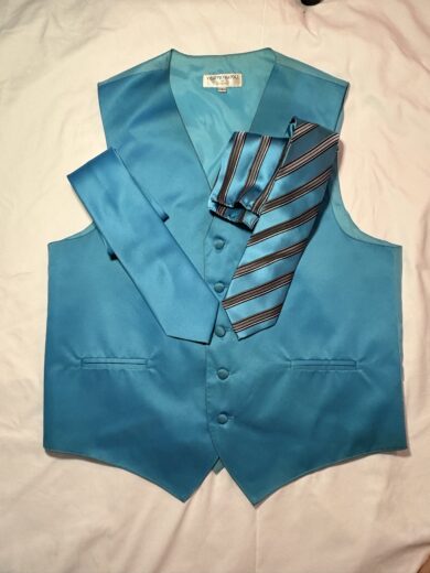 Len’s (Lenny’s) Suit/Tie Set Shop